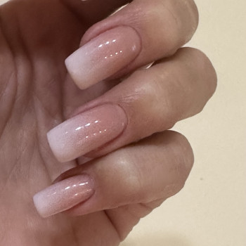 Манікюр омбре, фото - Косметологічний центр GoTrend Beauty