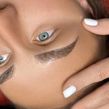 Перманент брів
                    Мастер перманентного макияжа Инна Вишненко Киев