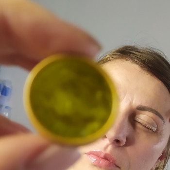 Ламінування вій в процесі