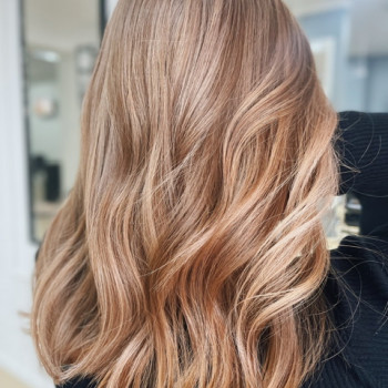 Карамельный цвет волос блонд, фото - Салон красоты Beauty Bar