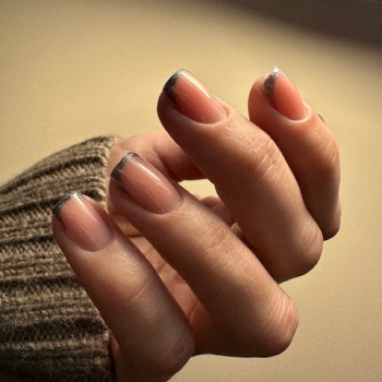 Манікюр та покриття
                    Салон красоты Beauty Bar Винница