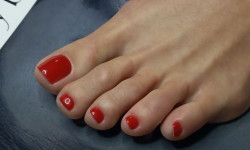 Педикюр з покриттям Салон краси Beauty Bar Вінниця