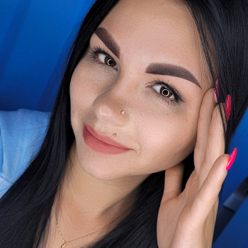 Перекрытие старого татуажа бровей