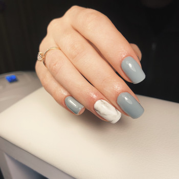 Гель лак с укреплением
                    Майстер манікюру Лиза Краматорськ