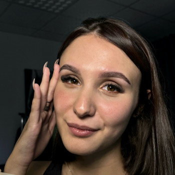 уход за лицом, оформление бровей, наращивание ресниц, косметология лица, профессиональный макияж