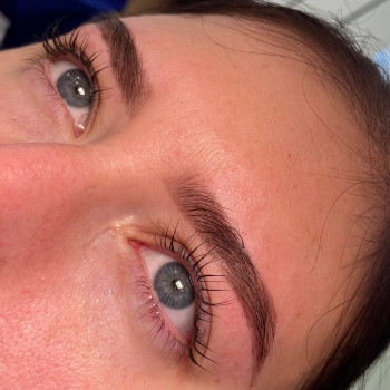 Ламінування вій
                    Салон краси La.Mi Studio Дніпро