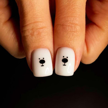 Манікюр зі зняттям та покриттям
                    Салон красоты Fargo Киев