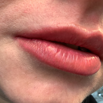   губ слов'янськ.
  губ слов'янськ.
  макіяж губ слов'янськ.