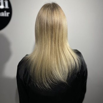 Холодна реконструкція
                    Парикмахерская Blondi studio Луцк