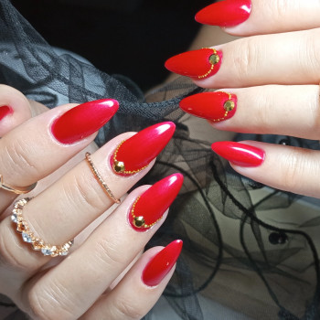 Нарощування нігтів
                    Майстер манікюру Наталя Київ