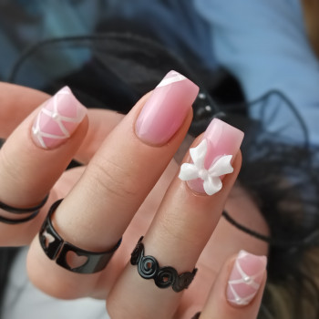 Дизайн
                    Майстер манікюру Наталя Київ