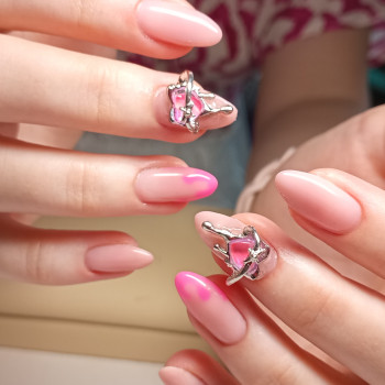 Дизайн
                    Майстер манікюру Наталя Київ