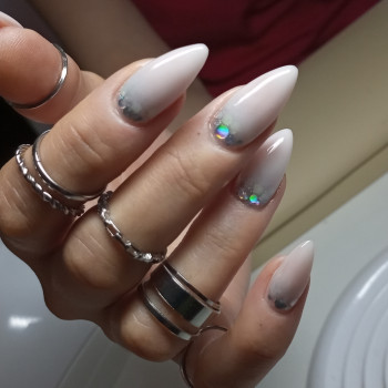 Дизайн
                    Майстер манікюру Наталя Київ