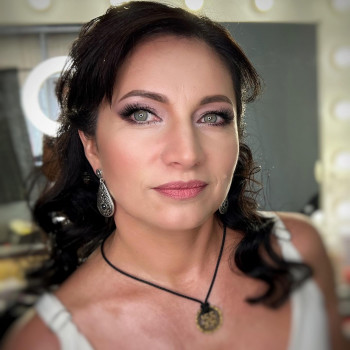 Макіяж і укладка