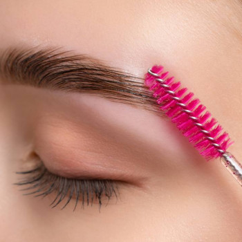 Ламінування брів