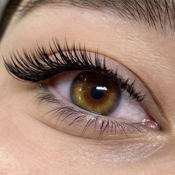 Наращивание ресниц
                    Майстер депіляції Міла Київ