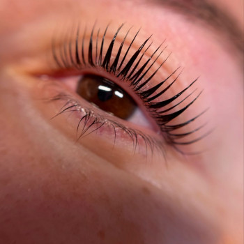 Нарощення вій
                    Мастер перманентного макияжа Елизавета Ивано-Франковск