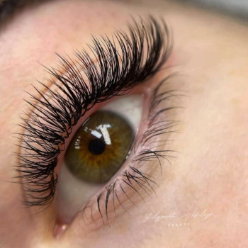 Нарощення вій
                    Мастер перманентного макияжа Елизавета Ивано-Франковск