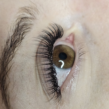 Нарощення вій
                    Мастер перманентного макияжа Елизавета Ивано-Франковск