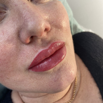 Перманентний макіяж губ
                    Тату мастер Елена Киев