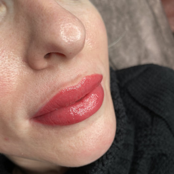 Перманентний макіяж губ
                    Тату мастер Елена Киев