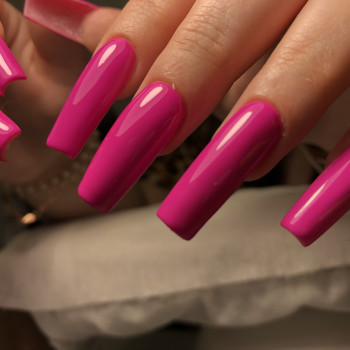 Нарощування нігтів
                    Мастер маникюра Виктория Киев