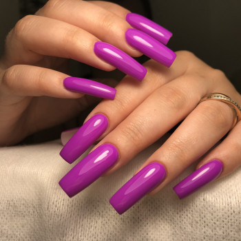 Нарощування нігтів
                    Мастер маникюра Виктория Киев