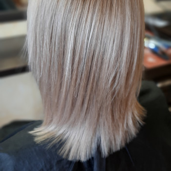 Фарбування волосся
                    Перукар Анна Хмельницький