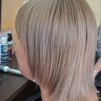 Фарбування волосся
                    Перукар Анна Хмельницький