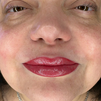 Перманентный макияж губ
                    Мастер перманентного макияжа Виктория Киев