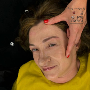 Пудрові брови