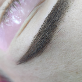 Перманентний макіяж брів
                    Мастер перманентного макияжа Діляра Киев