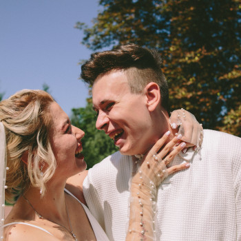 Весільна зйомка

   