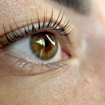 Ламінування вій