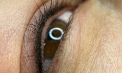 Міжвійна стрілочка Мастер маникюра Юлия Киев