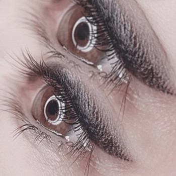 Стрілочка ( перманентний макіяж )
                    Майстер перманентного макіяжу Лиана Бровари