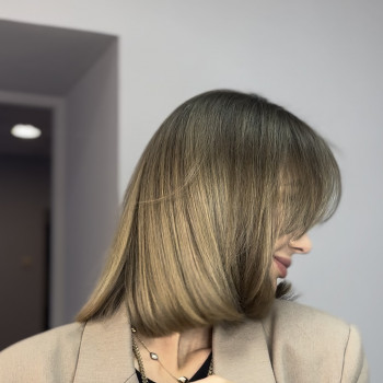 Жіноча та дитяча стрижка
                    Салон красоты Студія краси OLIES beauty studio Одесса