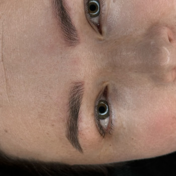 Волоски під макро , все чітко тонко та вписано у ваш ріст