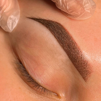 Перманентний макіяж брів
                    Бровист Ангеліна Ивано-Франковск