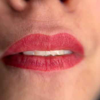 Перманентний макіяж губ
                    Майстер перманентного макіяжу Елена Київ