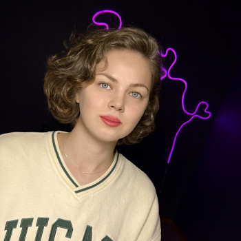 Перманентний макіяж губ
                    Майстер перманентного макіяжу Екатерина Київ