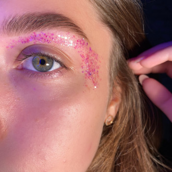 Фарбування і корекція брів
                    Бровіст Алла Полтава