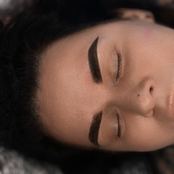 Перманентний макіяж брів