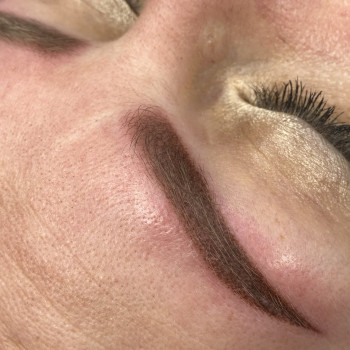 Перманентний макіяж брів
                    Тату салон  Канев