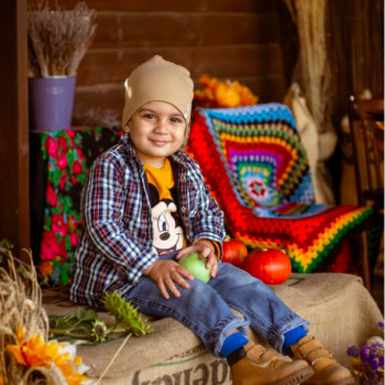 Дитяча та Сімейна Фотосесія: Щирі Миті Щастя
                    Фотограф Виталий Запоріжжя