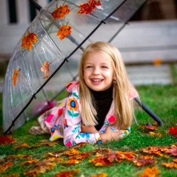 Дитяча та Сімейна Фотосесія: Щирі Миті Щастя
                    Фотограф Виталий Запоріжжя