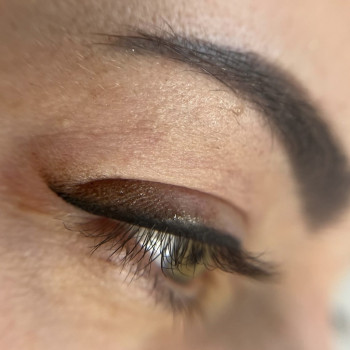 Перманентний макіяж стрілок, стрілка з розтушовкою
                    Майстер перманентного макіяжу Наталия Ивановна Київ