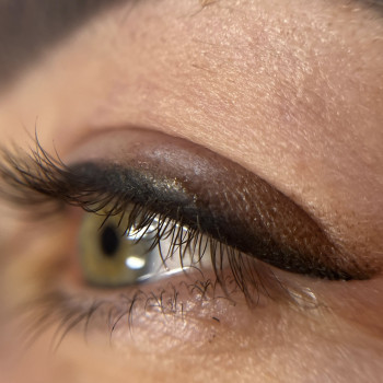 Перманентний макіяж стрілок, стрілка з розтушовкою
                    Майстер перманентного макіяжу Наталия Ивановна Київ