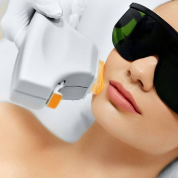 Лазерна епіляція верхньої губи (вусики)
                    Студия лазерной эпиляции Центр лазерної косметології Луцк