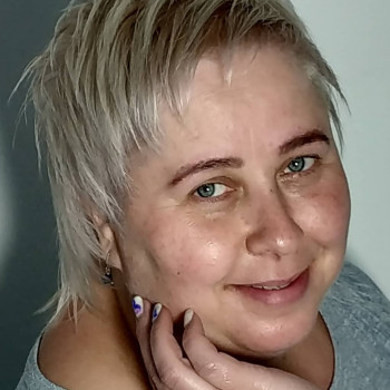 Жіночі стрижки
                    Перукар-колорист Ольга Дніпро